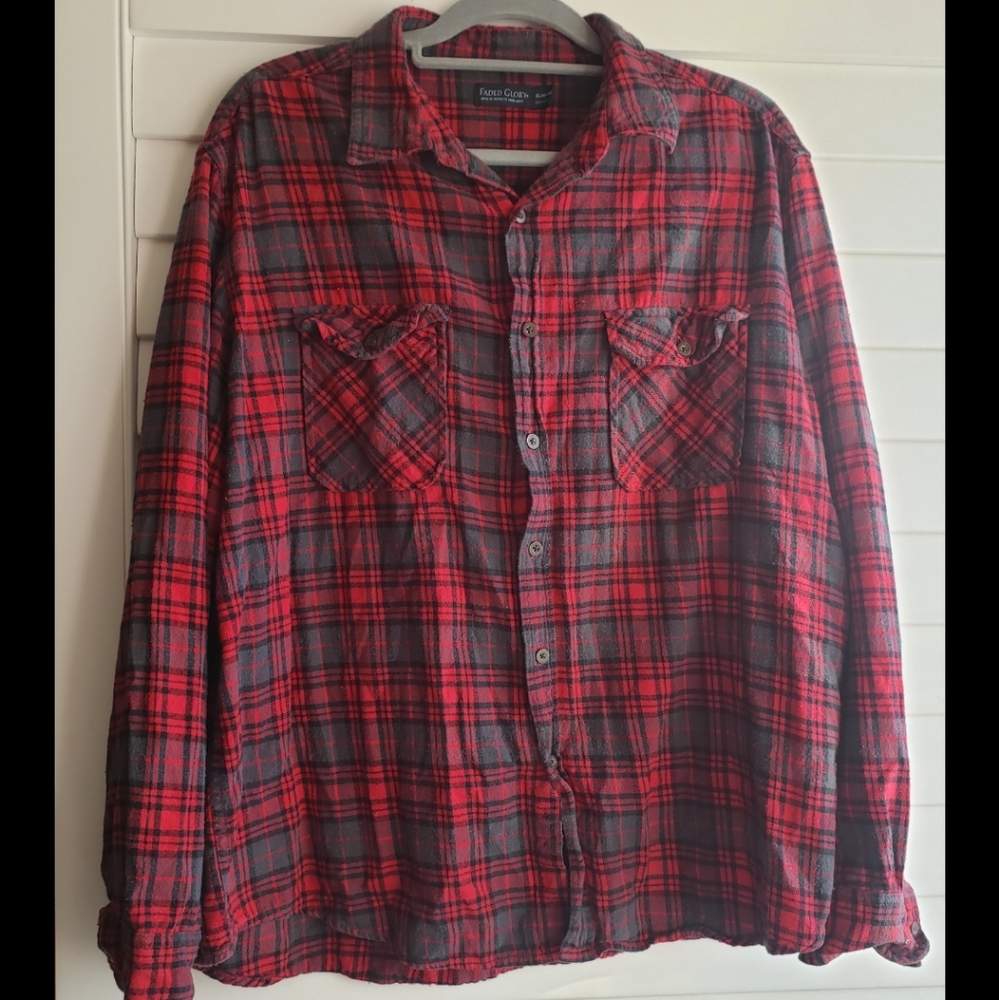 Flannel plaid red comfy button up shirt